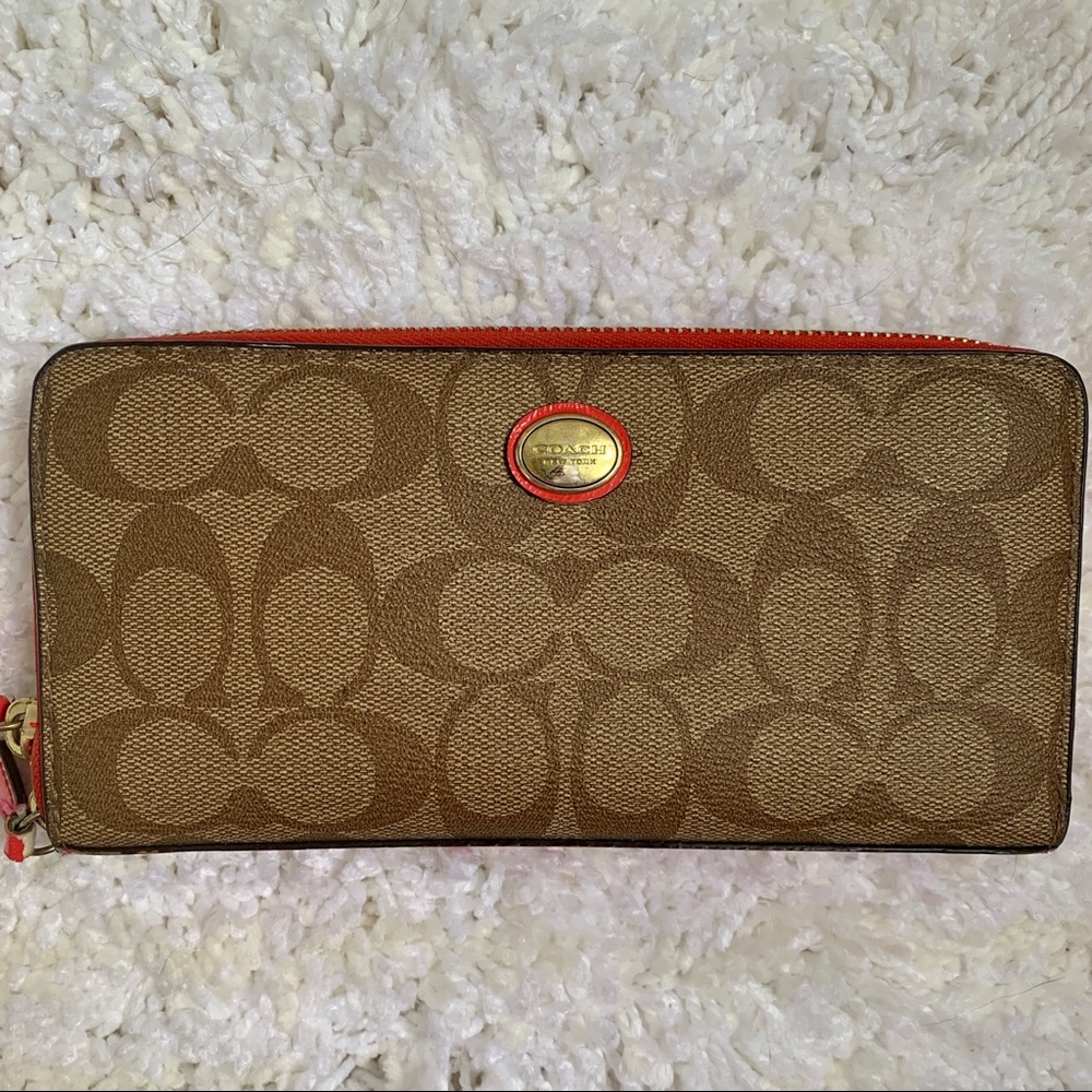 Coach wallet